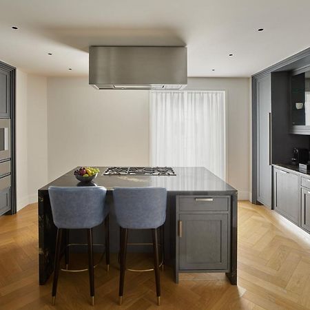 Four Seasons Hotel London At Tower Bridge Esterno foto