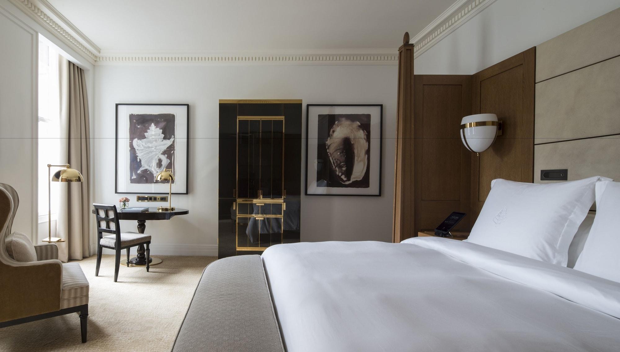 Four Seasons Hotel London At Tower Bridge Esterno foto