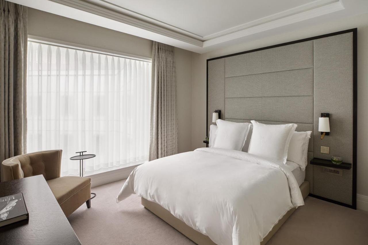 Four Seasons Hotel London At Tower Bridge Esterno foto